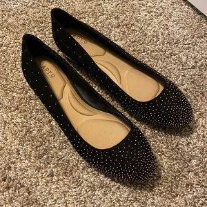 Apt 9 black and gold ballet flats